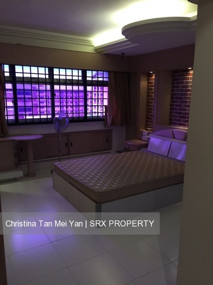 Blk 328 Tampines Street 32 (Tampines), HDB Executive #209713061
